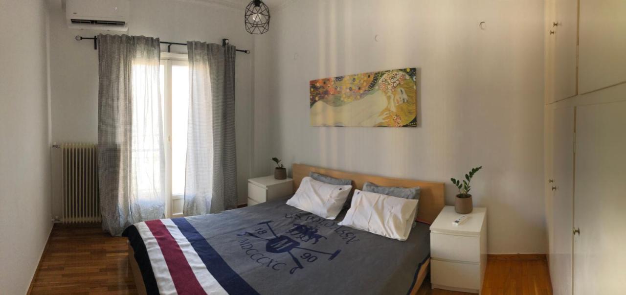 Cosy Apartment In Metaxourgeio Атина Екстериор снимка