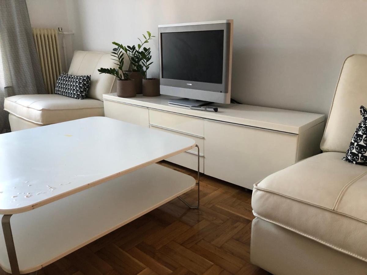 Cosy Apartment In Metaxourgeio Атина Екстериор снимка