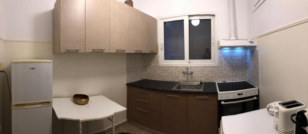 Cosy Apartment In Metaxourgeio Атина Екстериор снимка