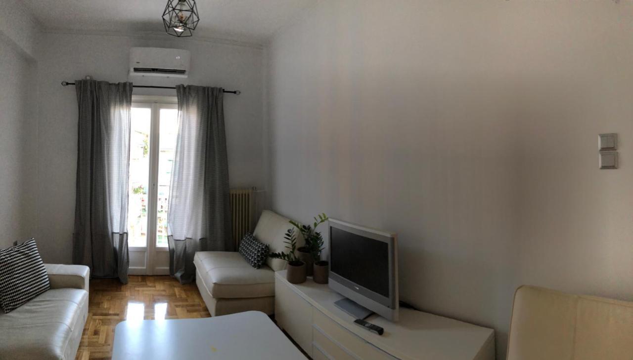 Cosy Apartment In Metaxourgeio Атина Екстериор снимка