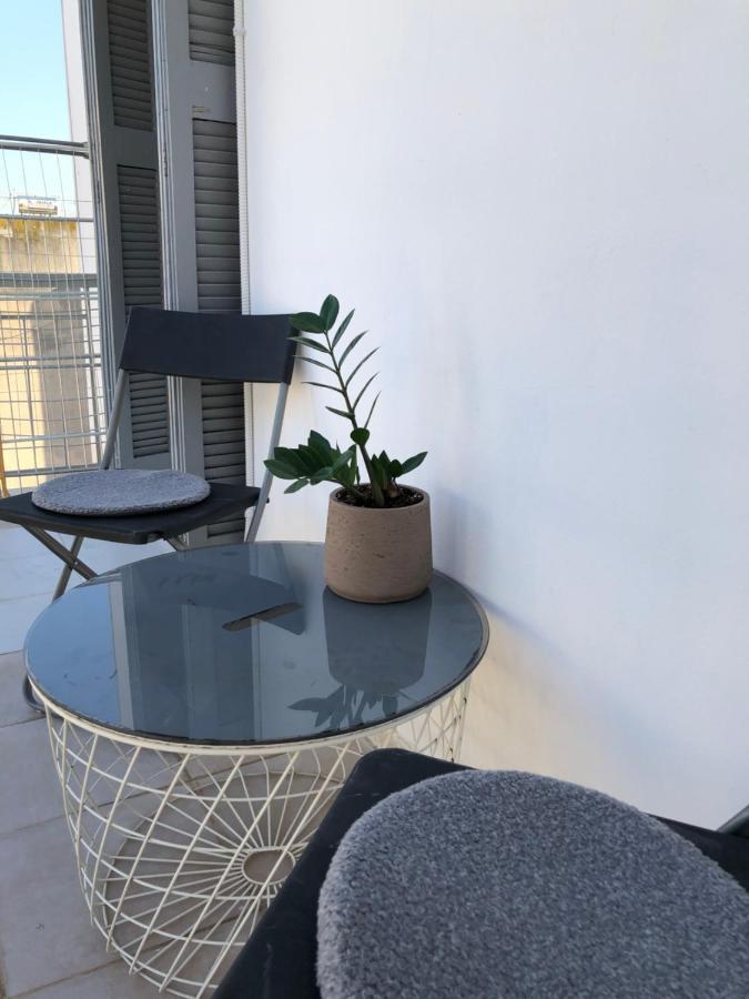 Cosy Apartment In Metaxourgeio Атина Екстериор снимка